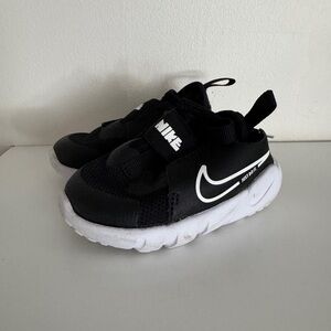 Toddler boy Nike sneakers